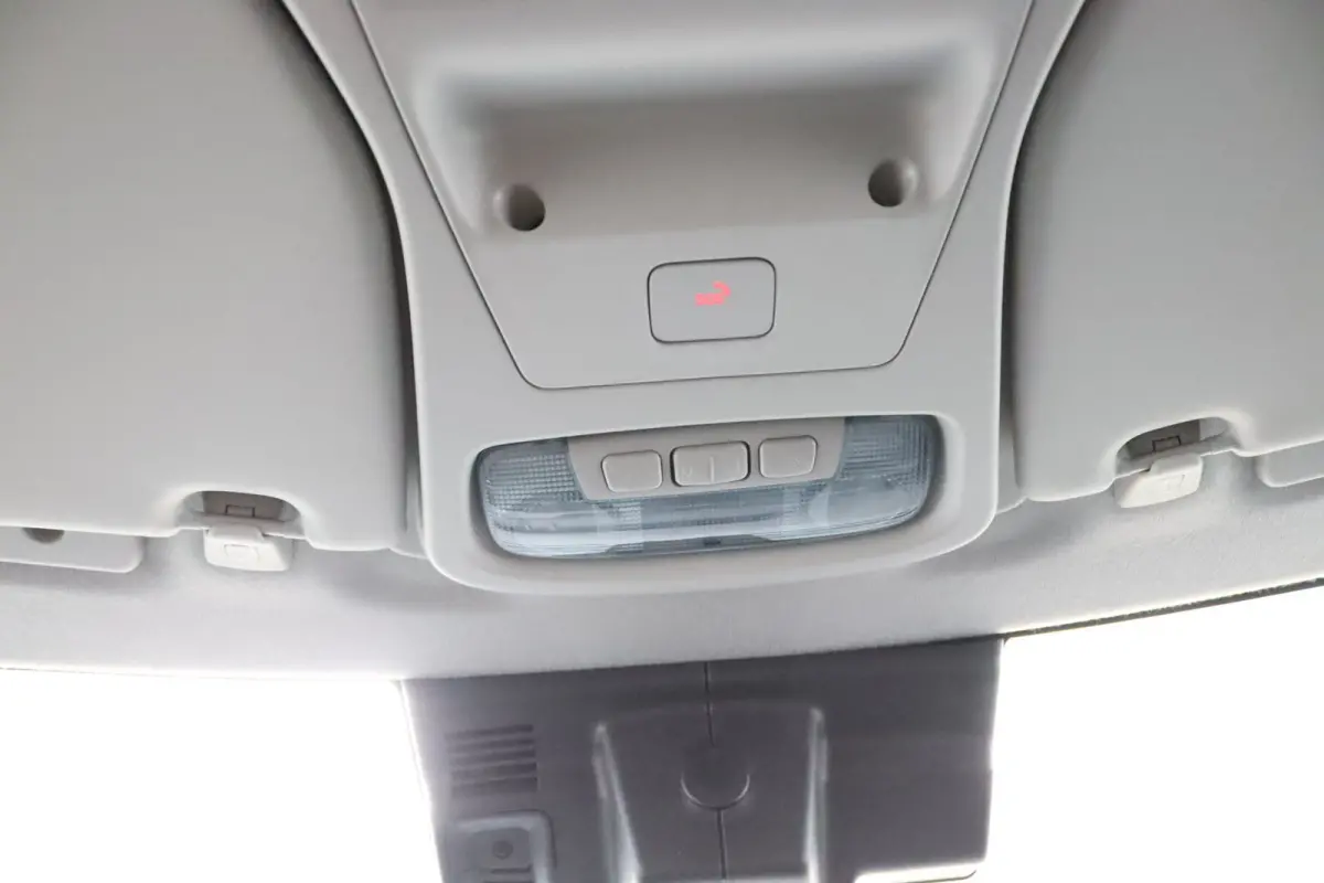 Limited 44 kWh | Camera | Adaptive Cruise | BLIS | Lichtmetalen Velgen | Stoelverwarming | CarPlay/Android Auto | Navigatie