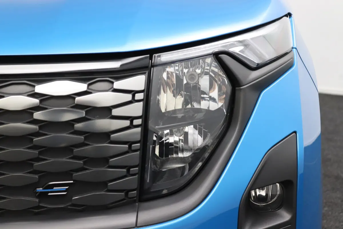Limited 44 kWh | Camera | Adaptive Cruise | BLIS | Lichtmetalen Velgen | Stoelverwarming | CarPlay/Android Auto | Navigatie