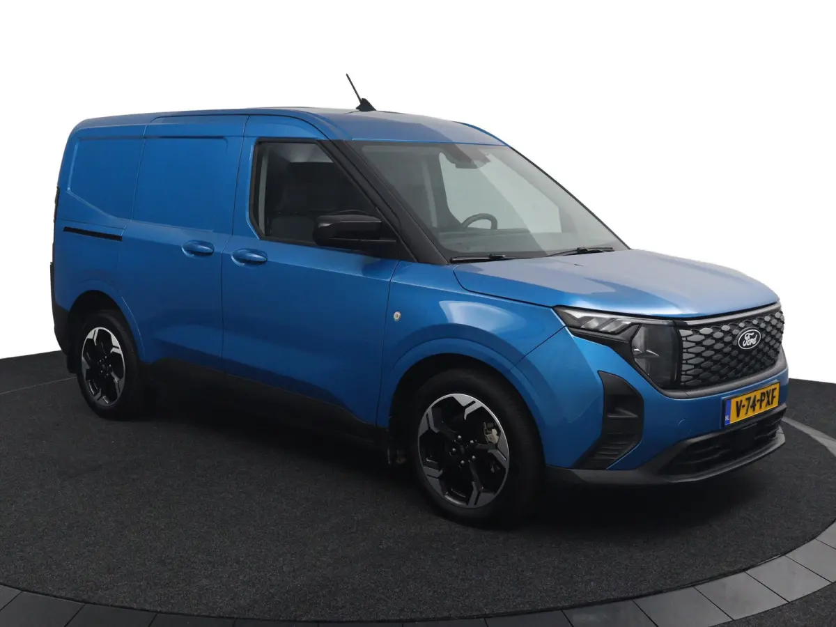 Limited 44 kWh | Camera | Adaptive Cruise | BLIS | Lichtmetalen Velgen | Stoelverwarming | CarPlay/Android Auto | Navigatie