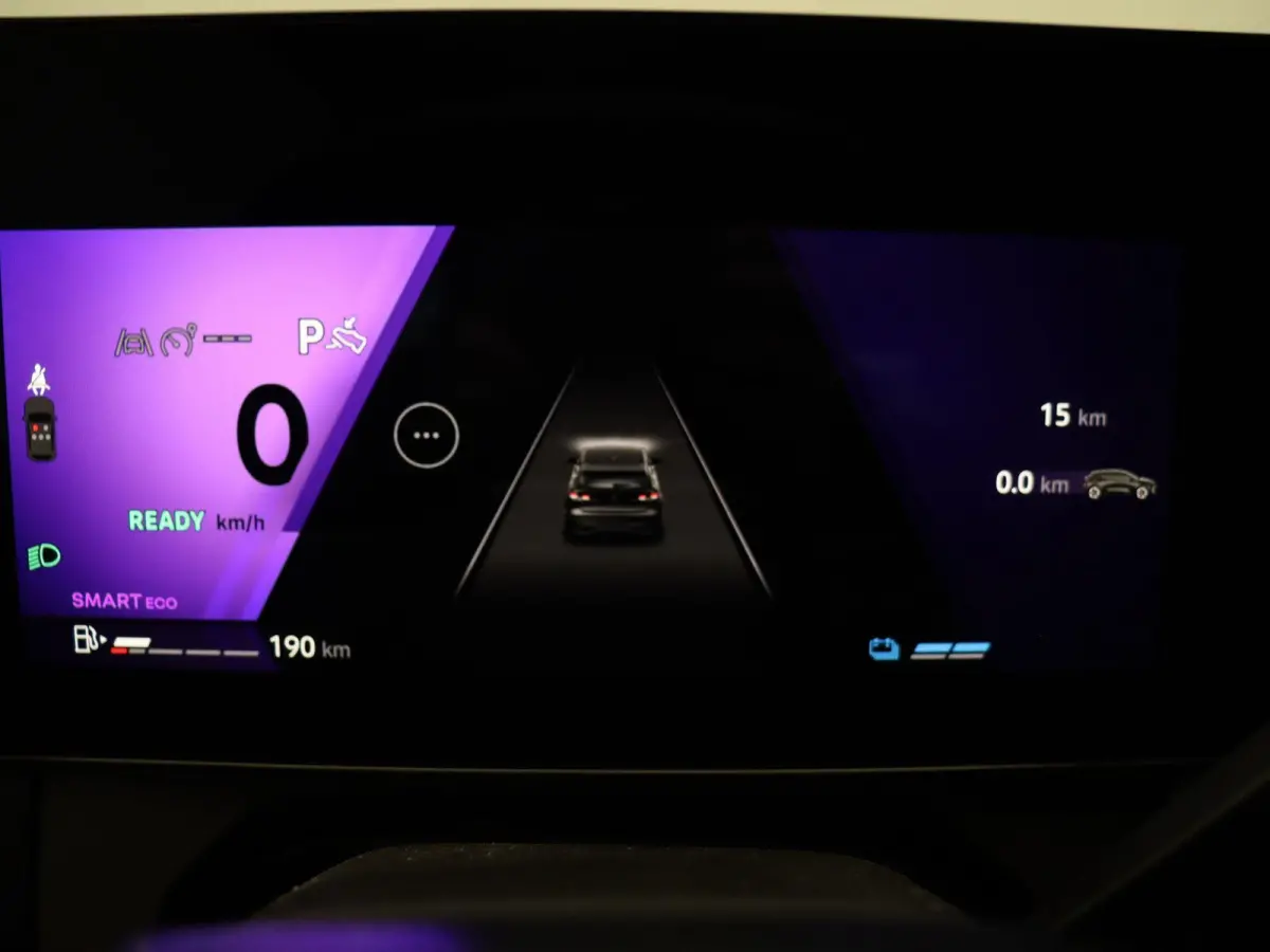 Hybrid 160pk techno | Vijf jaar garantie | Pack Première | Stoelverwarming | 360 graden camera | Active driver assist |