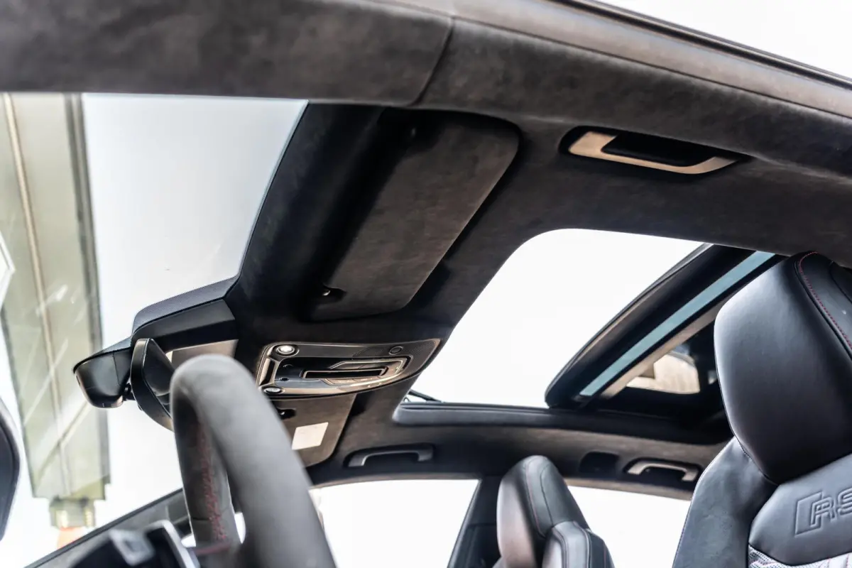 RS 4.0 TFSI quattro Standkachel Keramisch Massage