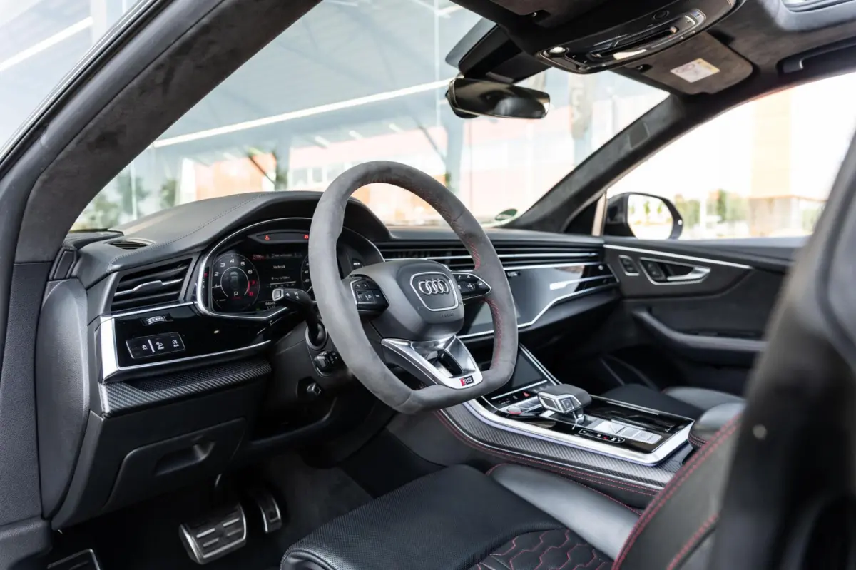 RS 4.0 TFSI quattro Standkachel Keramisch Massage