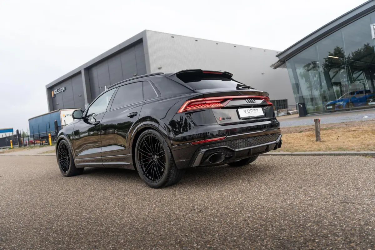RS 4.0 TFSI quattro Standkachel Keramisch Massage