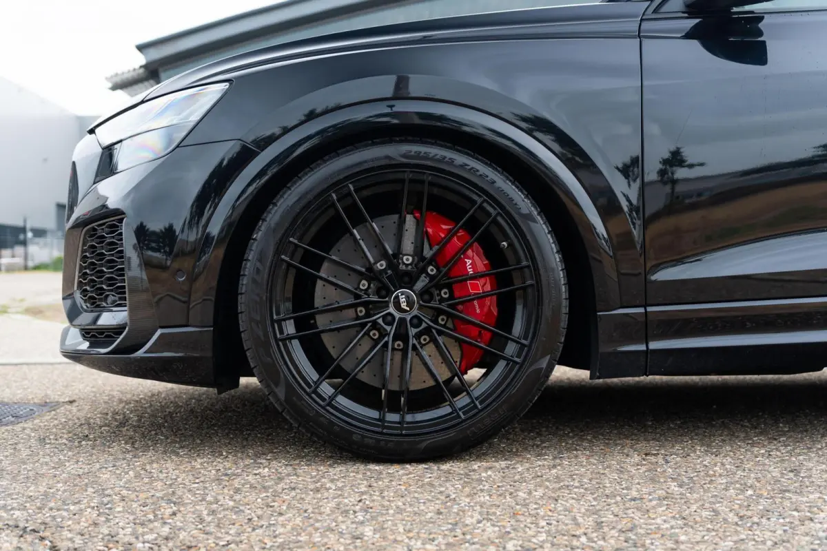 RS 4.0 TFSI quattro Standkachel Keramisch Massage
