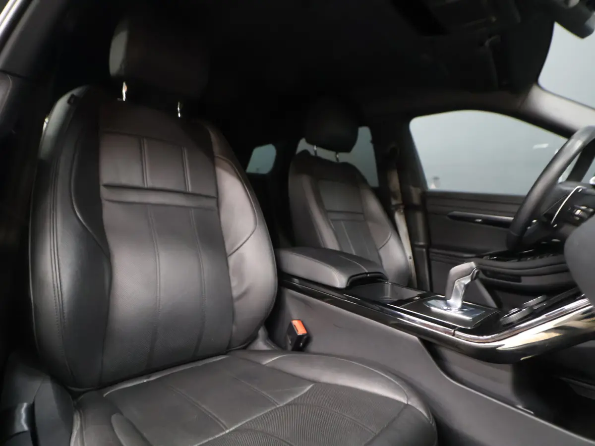 1.5 P300e AWD Bronze Collection [SOH 92%, MERIDIAN, MEMORY SEATS, STOELVERWARMING, APPLE CARPLAY, ANDROID, CAMERA, CLEAR SIGHT SPIEGEL, VOL LEDER, DIGITAL DASH, PDC V+A, CRUISE CONTROL, GROO