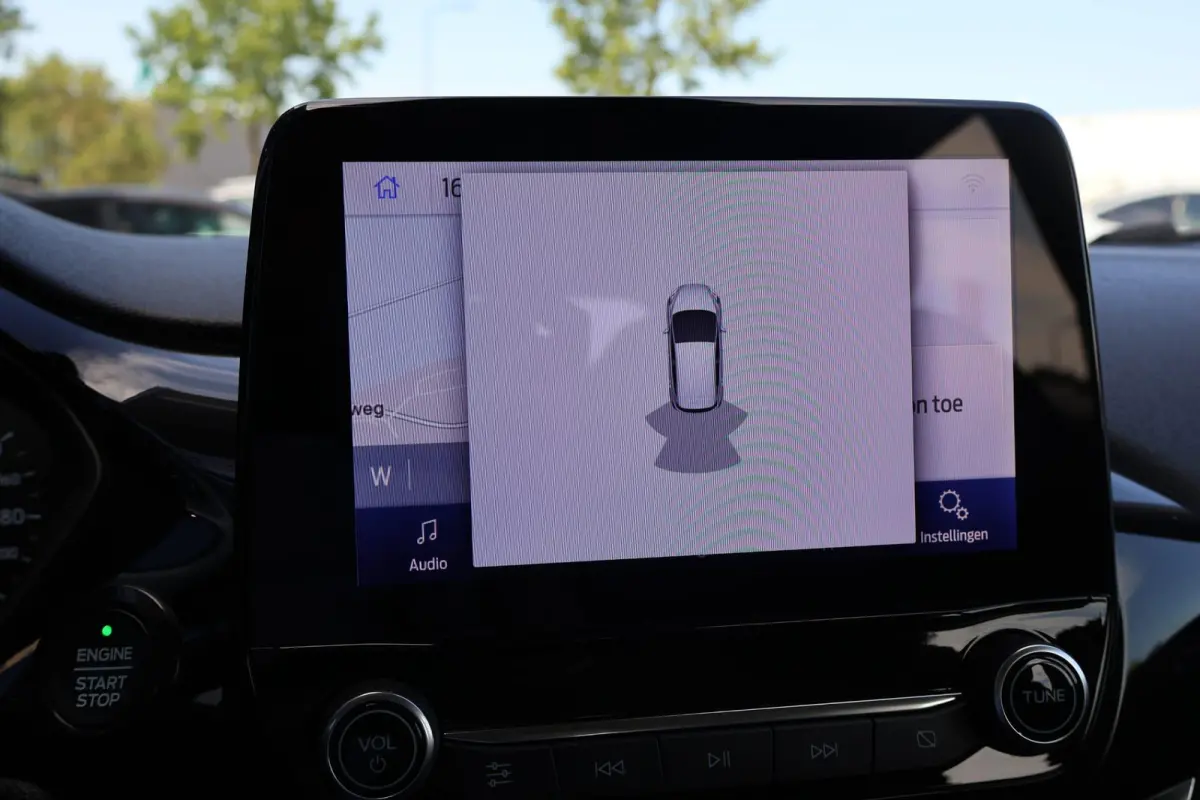 1.0 EcoBoost Titanium X | Cruise Control | B&O | Keyless Entry | Climate Control | Navigatie | Draadloos opladen |