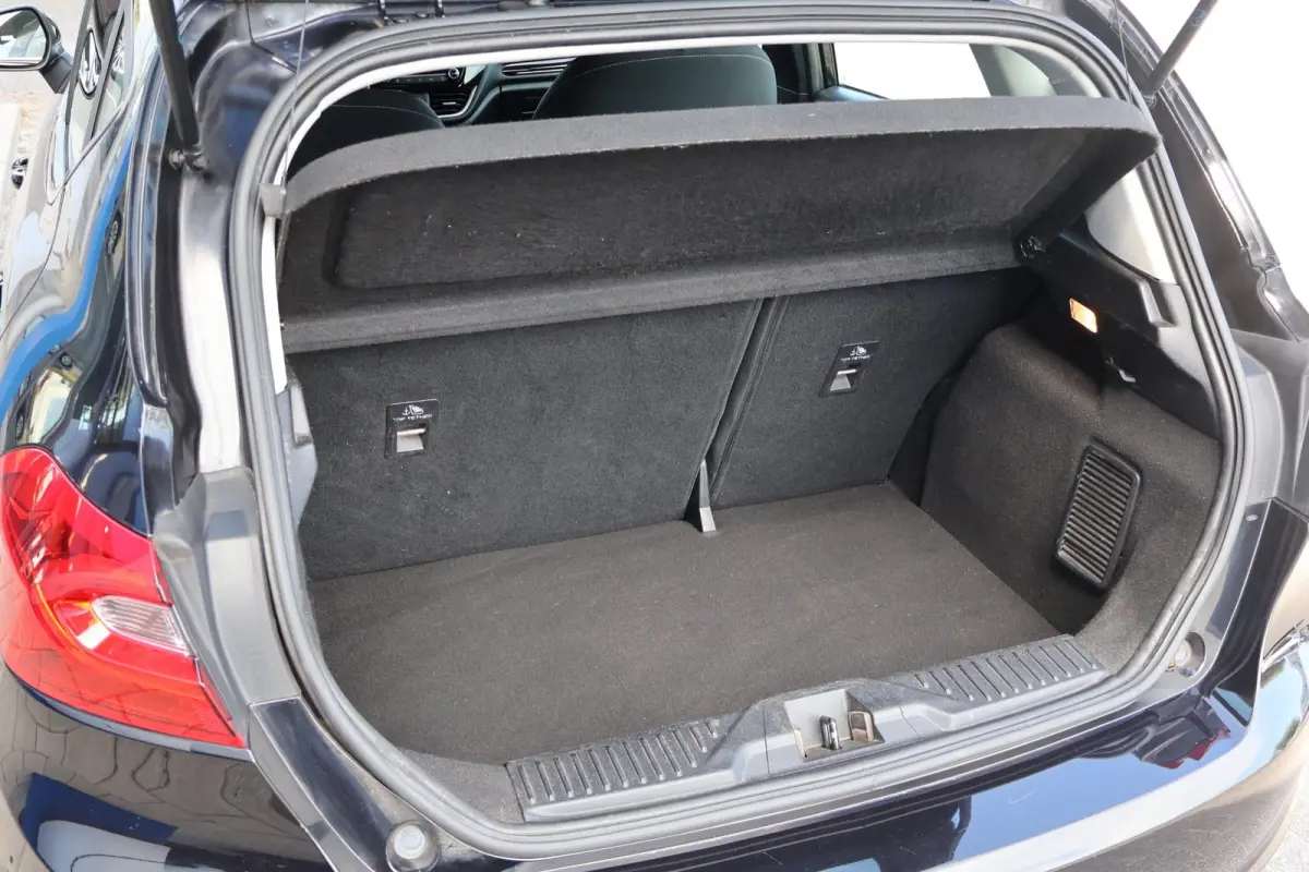1.0 EcoBoost Titanium X | Cruise Control | B&O | Keyless Entry | Climate Control | Navigatie | Draadloos opladen |