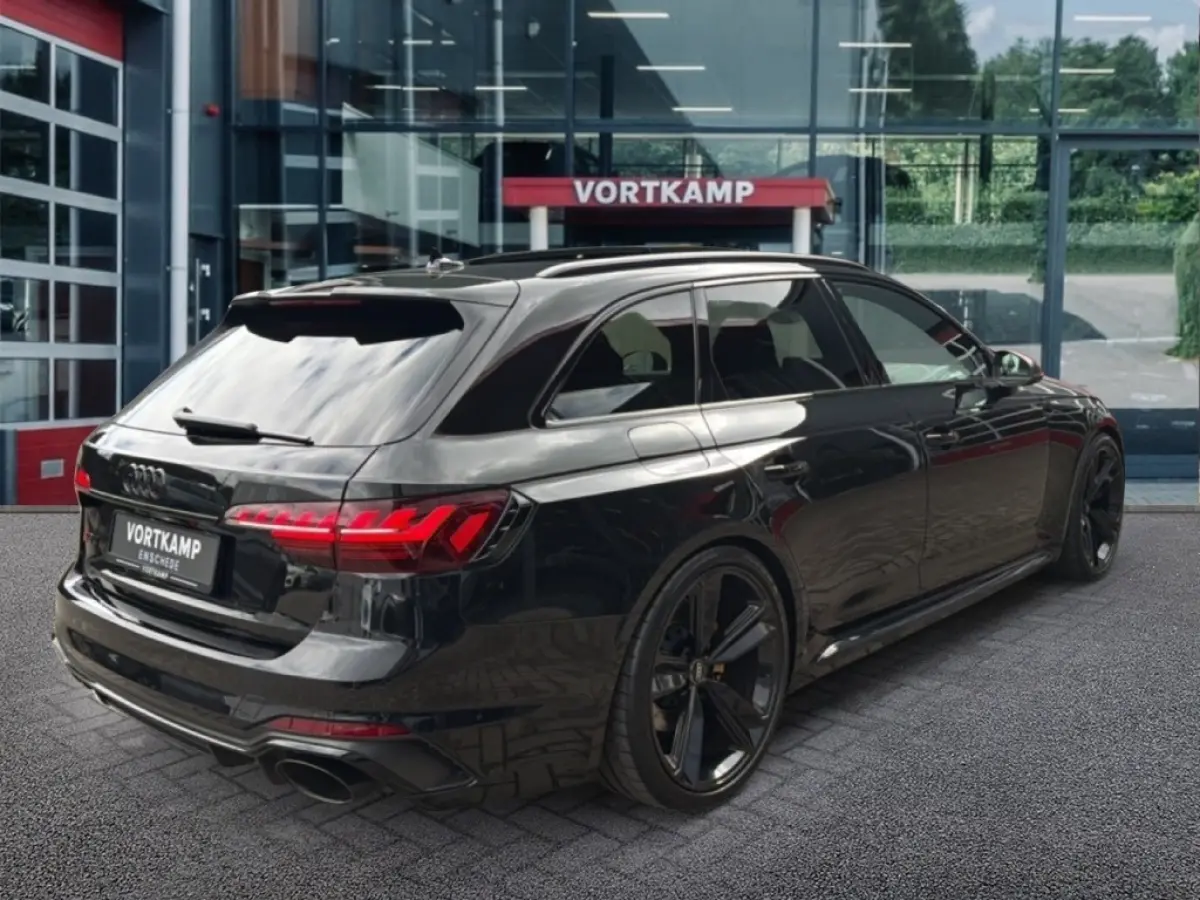 Rs4 2.9 TFSI QUATTRO COMPETITION+ CARBON/TREKHAAK/PANO-DAK/CAMERA/B&O