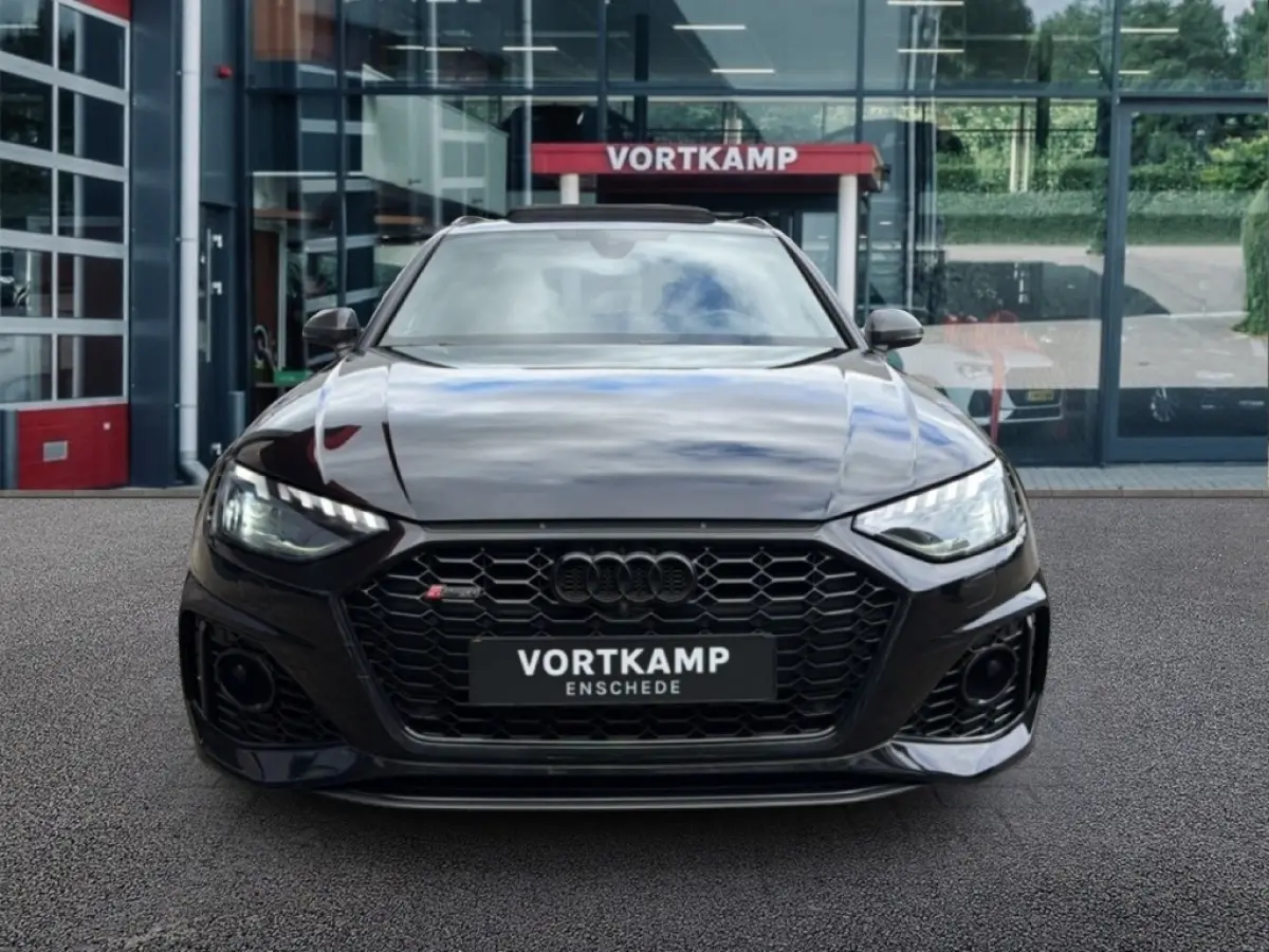 Rs4 2.9 TFSI QUATTRO COMPETITION+ CARBON/TREKHAAK/PANO-DAK/CAMERA/B&O