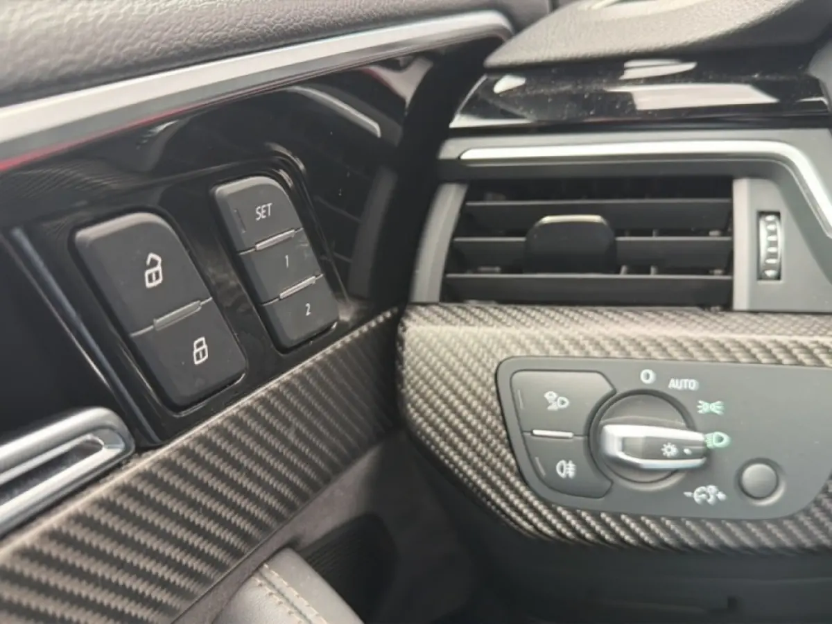 Rs4 2.9 TFSI QUATTRO COMPETITION+ CARBON/TREKHAAK/PANO-DAK/CAMERA/B&O
