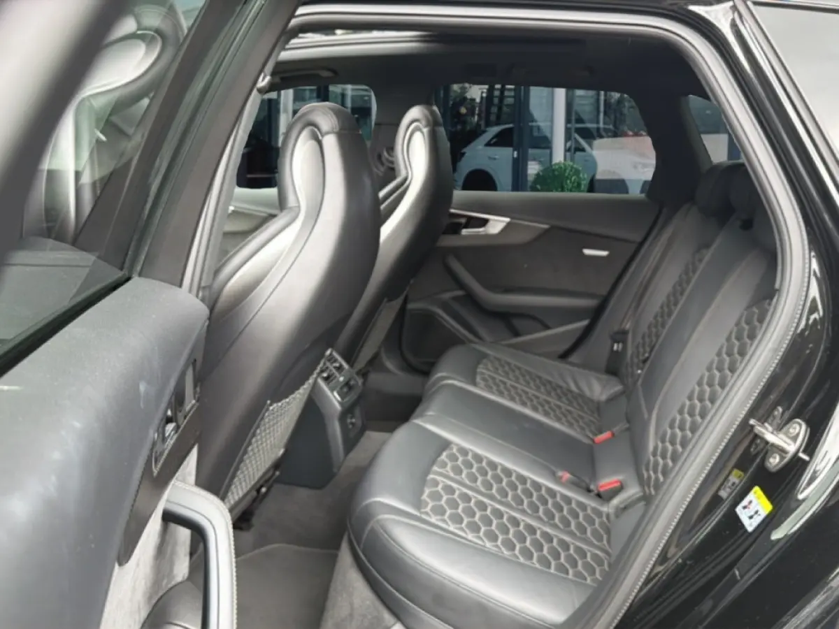Rs4 2.9 TFSI QUATTRO COMPETITION+ CARBON/TREKHAAK/PANO-DAK/CAMERA/B&O