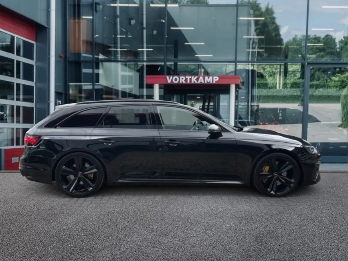 Rs4 2.9 TFSI QUATTRO COMPETITION+ CARBON/TREKHAAK/PANO-DAK/CAMERA/B&O