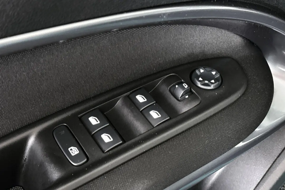 1.2 Hybrid Urban Stoelverwarming Keyless Camera Apple CarPlay