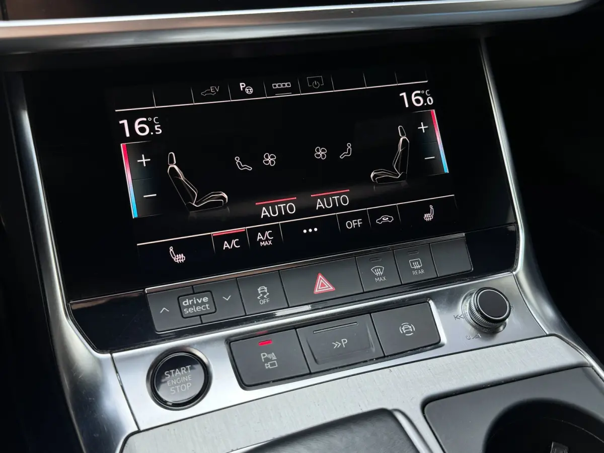 55 TFSI e quattro S-line | Matrix | Trekhaak | 360 | Carplay | 20 inch | Competition | Dealer onderhouden