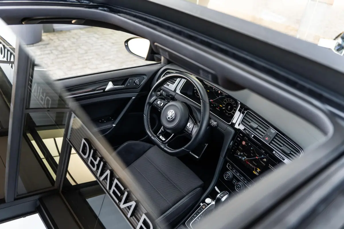 2.0 TSI 4Motion R Pano Dynaudio DSG Keyless