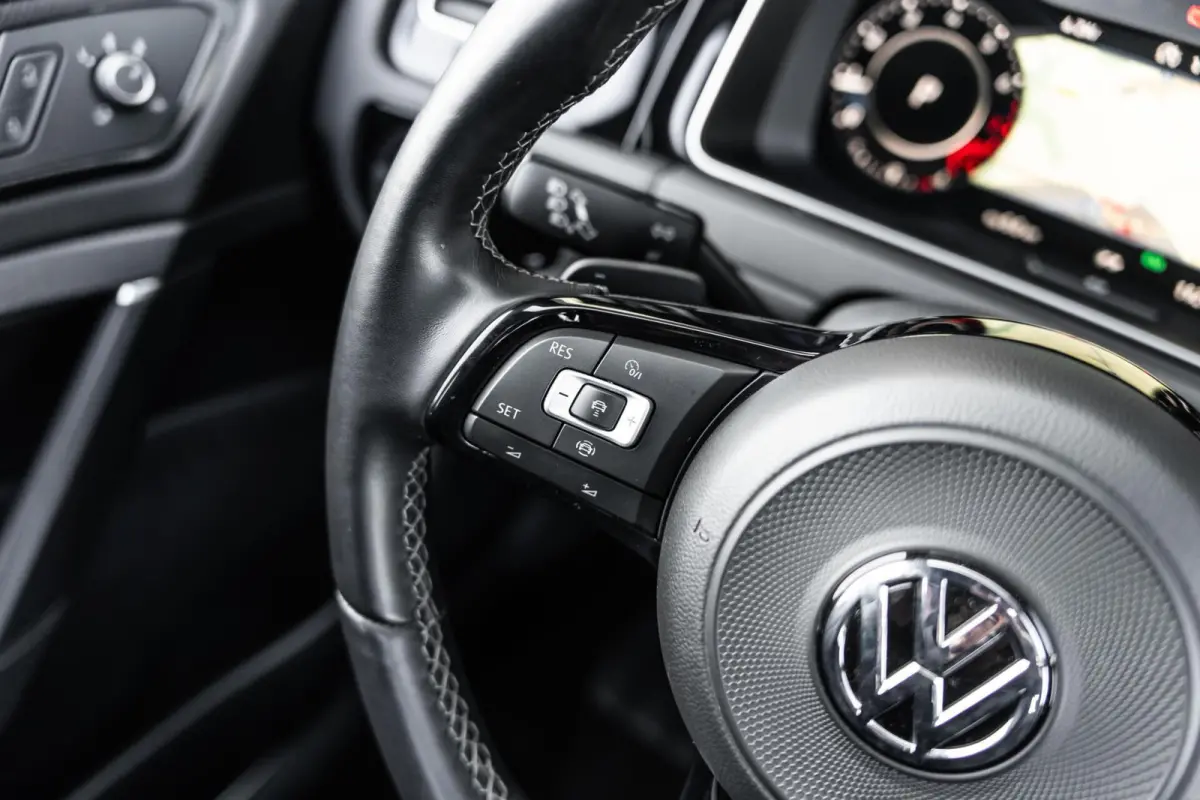 2.0 TSI 4Motion R Pano Dynaudio DSG Keyless