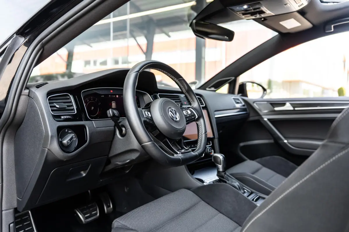 2.0 TSI 4Motion R Pano Dynaudio DSG Keyless