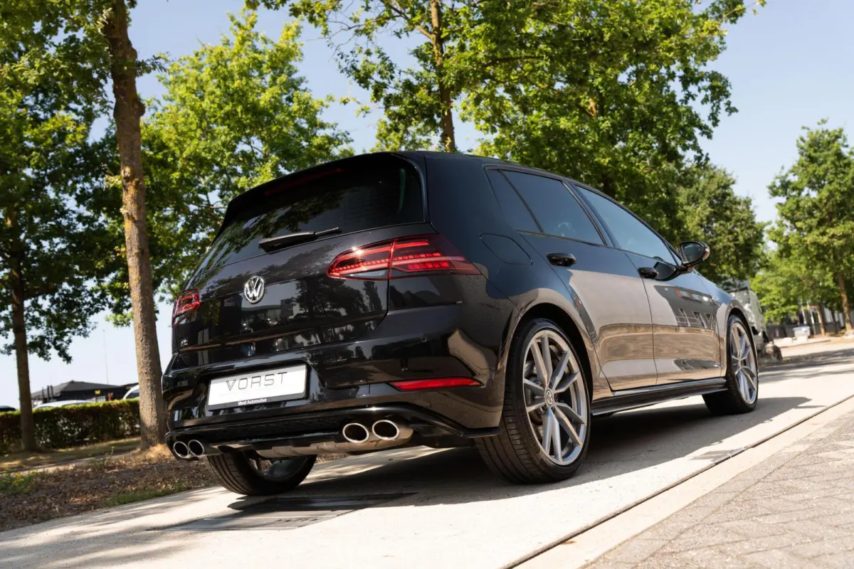 2.0 TSI 4Motion R Pano Dynaudio DSG Keyless