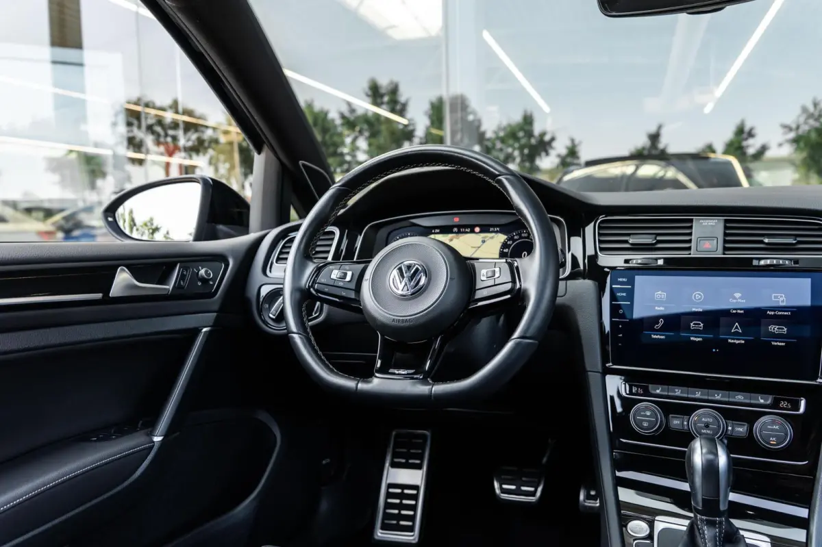 2.0 TSI 4Motion R Pano Dynaudio DSG Keyless