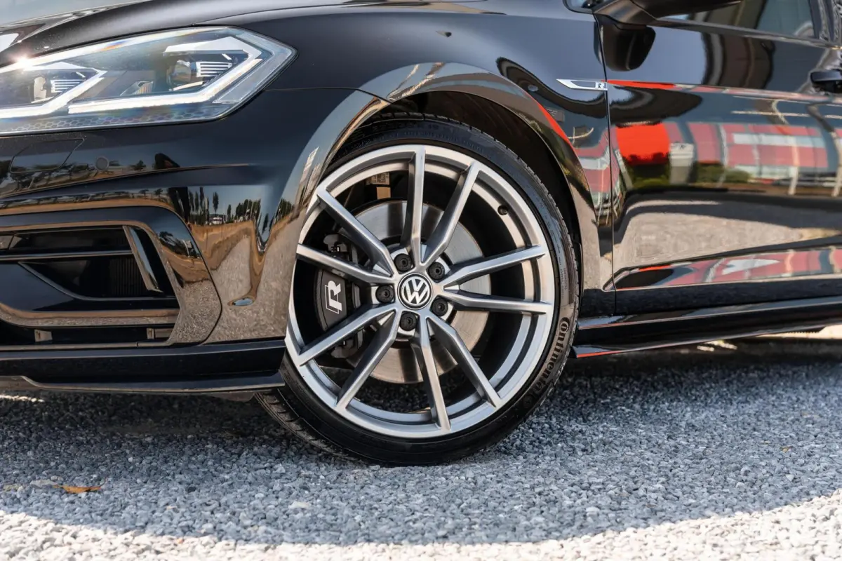 2.0 TSI 4Motion R Pano Dynaudio DSG Keyless