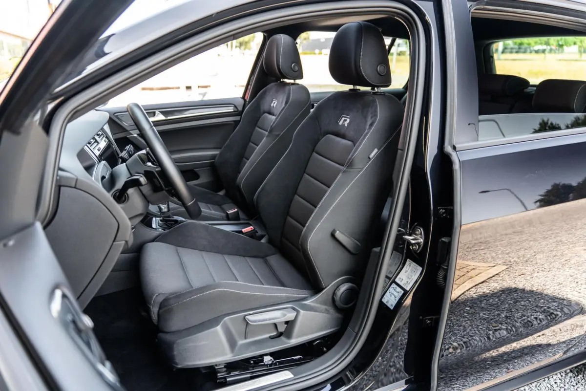 2.0 TSI 4Motion R Pano Dynaudio DSG Keyless