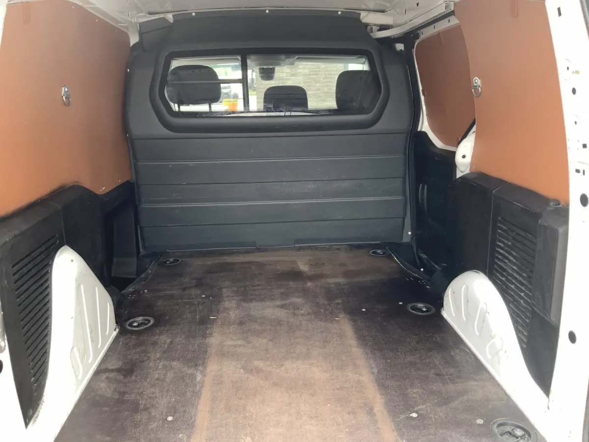 120 1.6 BlueHDi 100 L1 Premium Pack S&S Airco Cruise 3 Zits Trekhaak 1250 kg Alu Velg Euro 6 Export