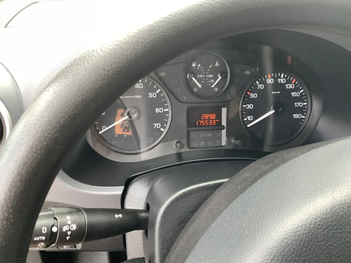 120 1.6 BlueHDi 100 L1 Premium Pack S&S Airco Cruise 3 Zits Trekhaak 1250 kg Alu Velg Euro 6 Export