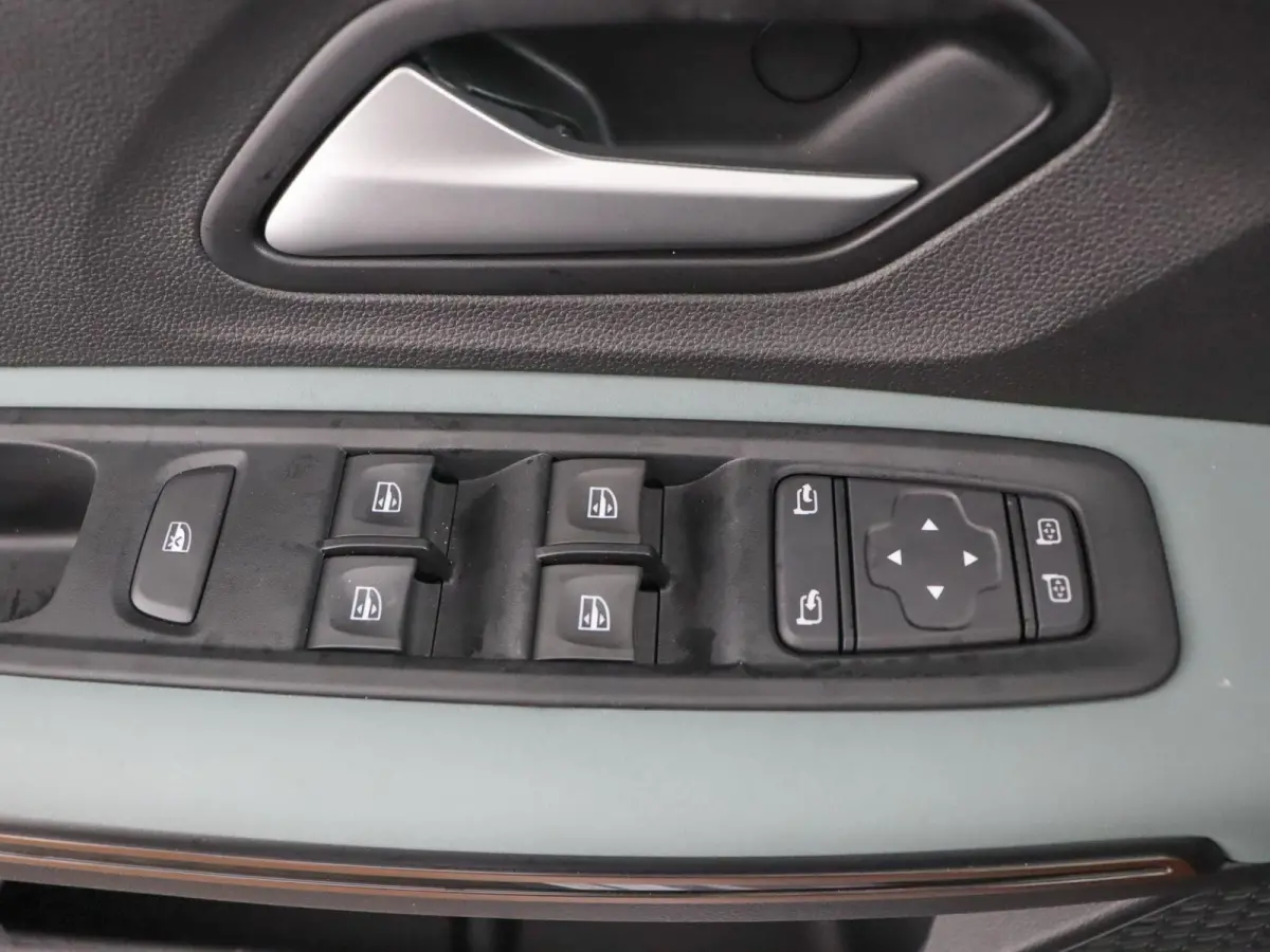 TCe 110 limited edition | Achteruitrijcamera | Cruise Control | Afneembare trekhaak