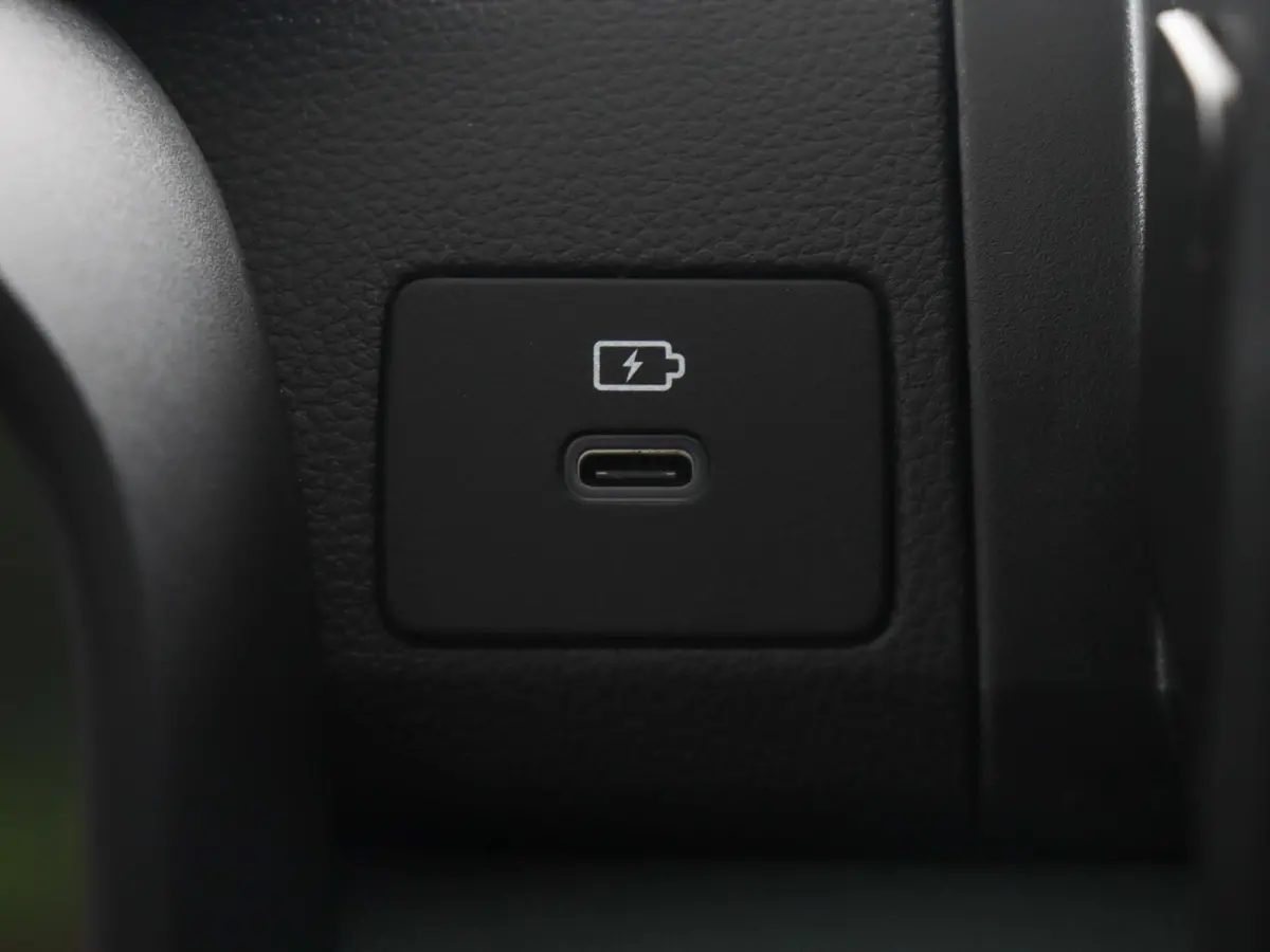TCe 110 limited edition | Achteruitrijcamera | Cruise Control | Afneembare trekhaak