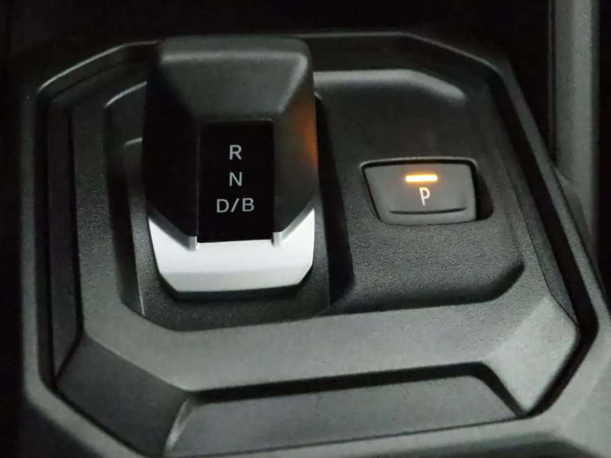 expression hybrid 140 | pack winter | media nav live |