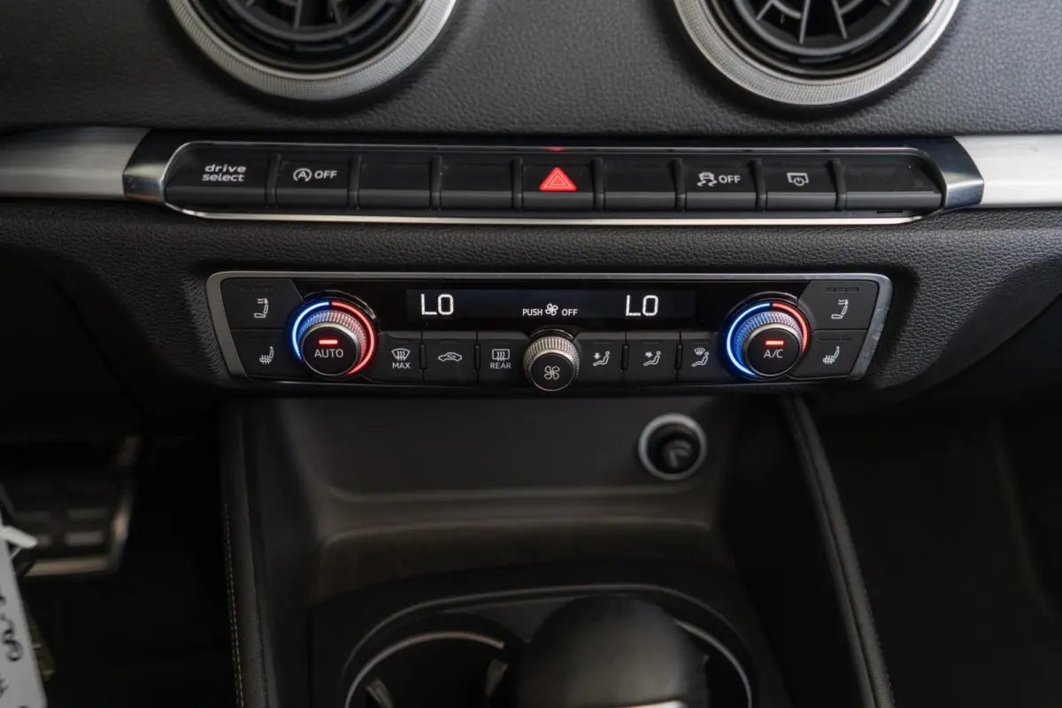 1.5 TFSI S-line 150PK | Matrix | Stoelverwarming
