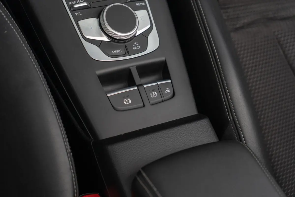 1.5 TFSI S-line 150PK | Matrix | Stoelverwarming