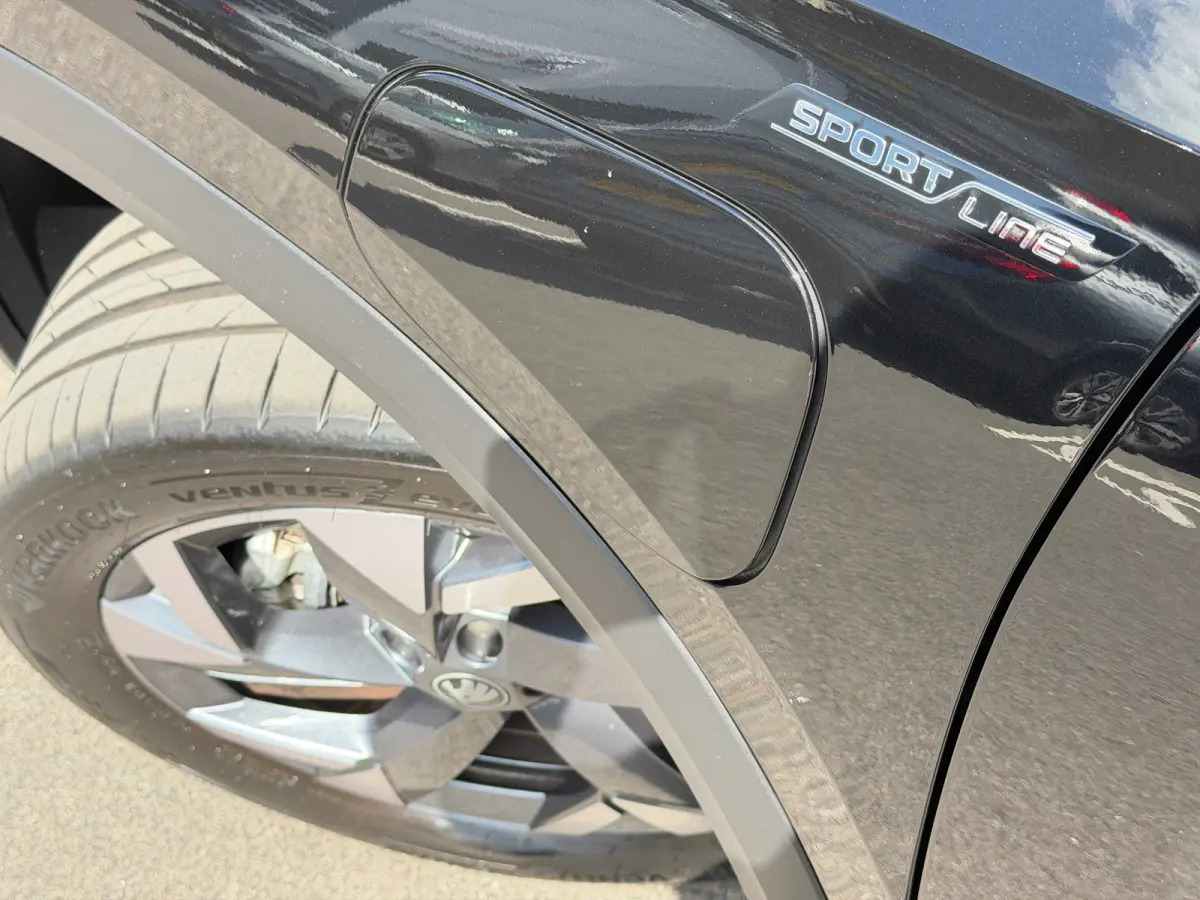 1.5 TSI PHEV 204pk Sportline Business | Adaptive Cruise | Dodehoeksensor | Bestuurdersstoel Elektrisch | Stuur & Stoelverwarming
