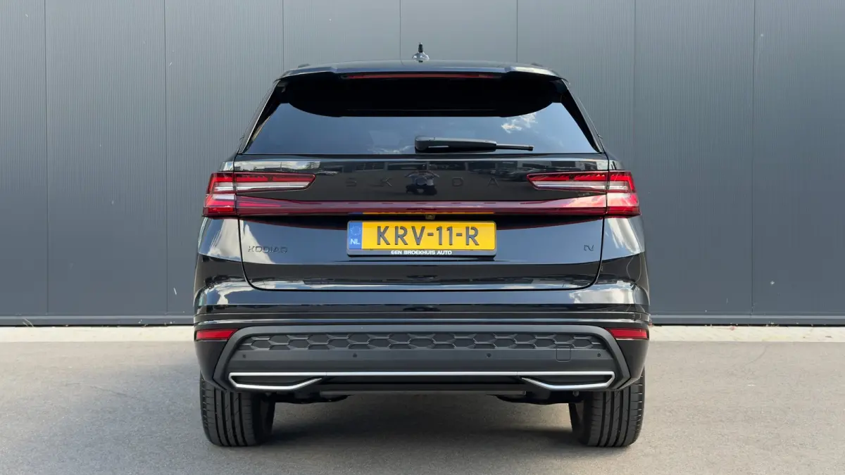 1.5 TSI PHEV 204pk Sportline Business | Adaptive Cruise | Dodehoeksensor | Bestuurdersstoel Elektrisch | Stuur & Stoelverwarming