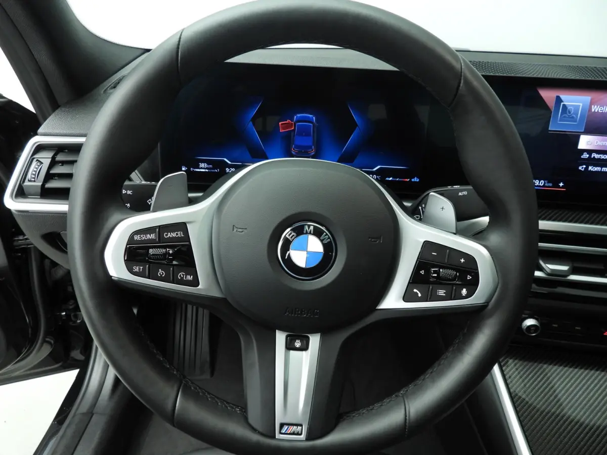318i | M-Sportpakket | LED | Leder | Navigatie | Schuifdak | Sportstoelen | Stoelverwarming | DAB | Alu 18 inch