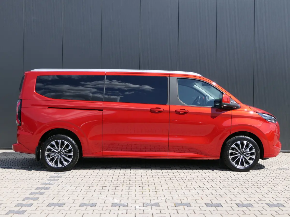 Tourneo 340 2.5 PHEV L2H1 Titanium X | Leder | Panoramdak | B&O Audio | BLIS | Adaptive Cruise | Adaptive LED | Elek. Stoelen |