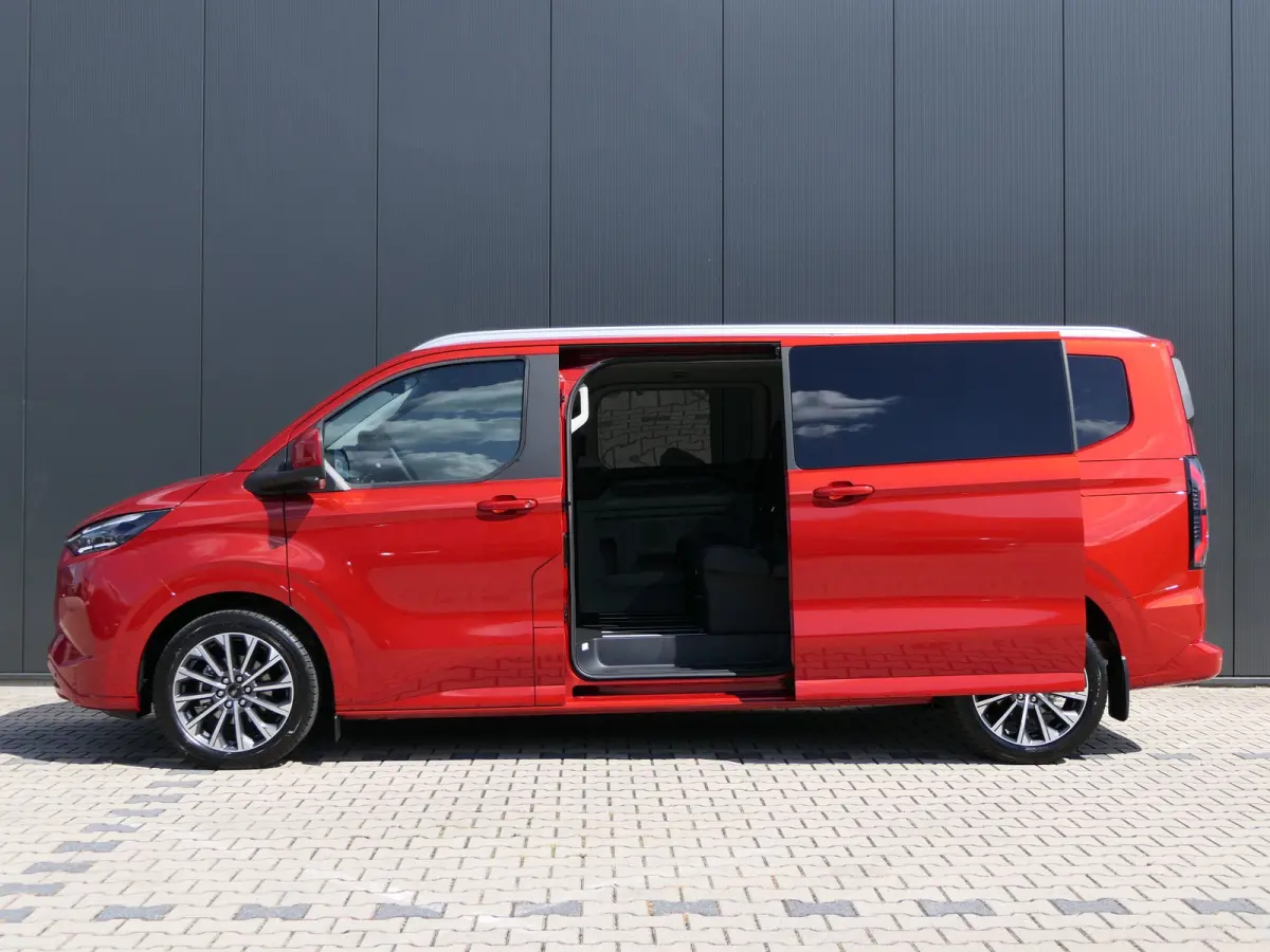 Tourneo 340 2.5 PHEV L2H1 Titanium X | Leder | Panoramdak | B&O Audio | BLIS | Adaptive Cruise | Adaptive LED | Elek. Stoelen |