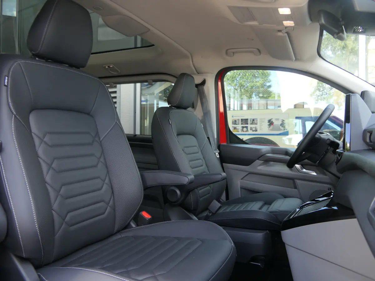 Tourneo 340 2.5 PHEV L2H1 Titanium X | Leder | Panoramdak | B&O Audio | BLIS | Adaptive Cruise | Adaptive LED | Elek. Stoelen |