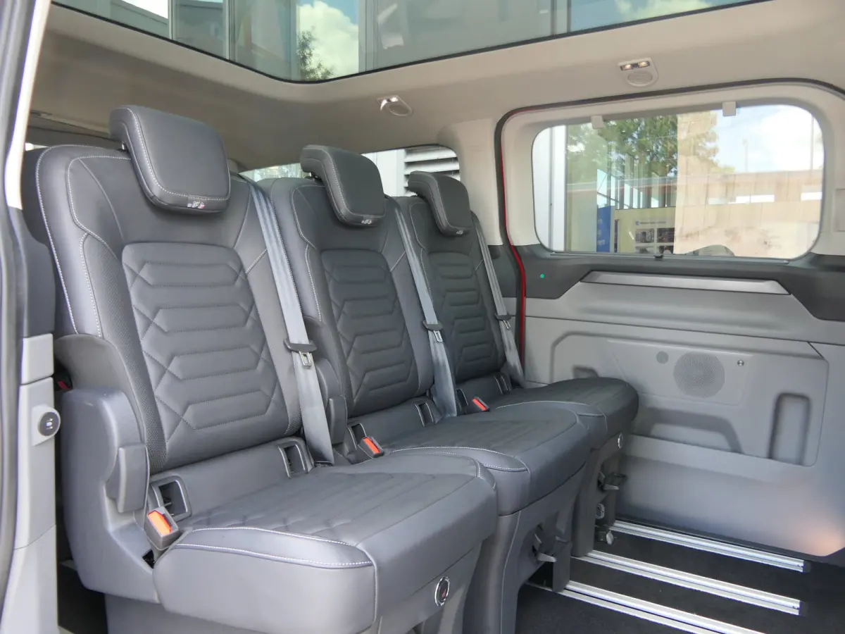 Tourneo 340 2.5 PHEV L2H1 Titanium X | Leder | Panoramdak | B&O Audio | BLIS | Adaptive Cruise | Adaptive LED | Elek. Stoelen |