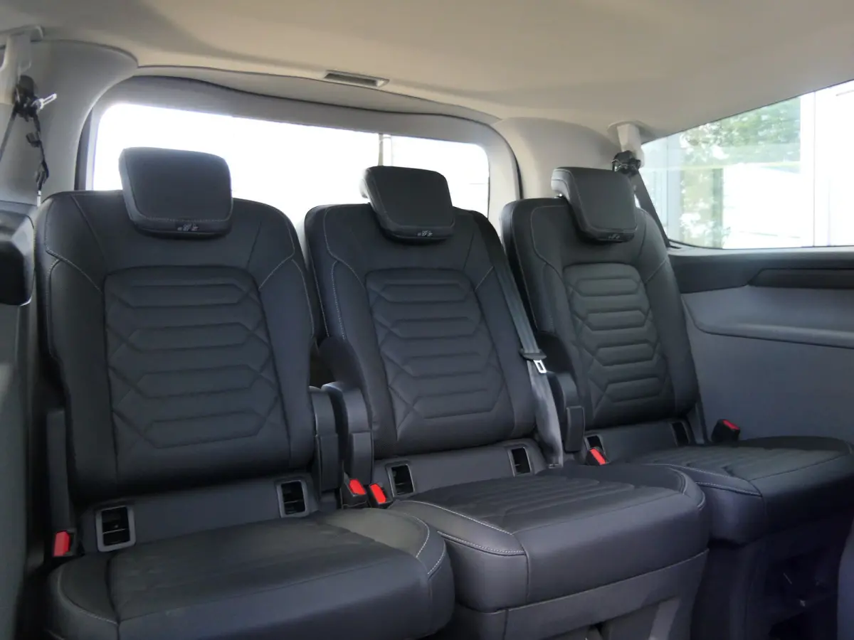 Tourneo 340 2.5 PHEV L2H1 Titanium X | Leder | Panoramdak | B&O Audio | BLIS | Adaptive Cruise | Adaptive LED | Elek. Stoelen |