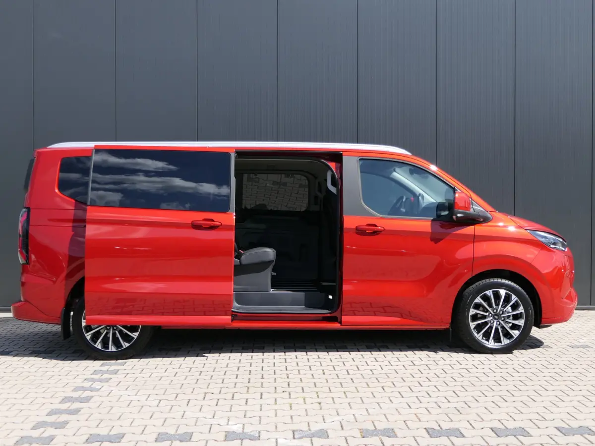 Tourneo 340 2.5 PHEV L2H1 Titanium X | Leder | Panoramdak | B&O Audio | BLIS | Adaptive Cruise | Adaptive LED | Elek. Stoelen |