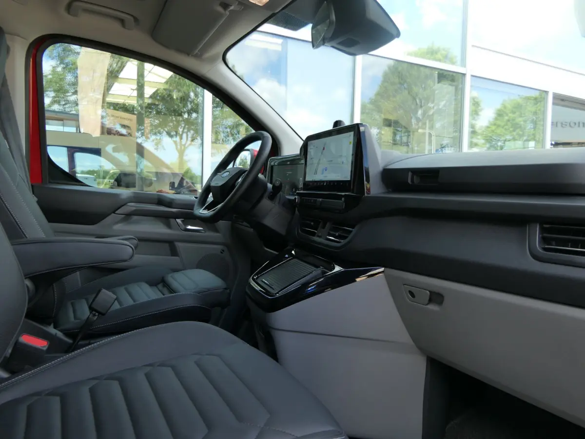 Tourneo 340 2.5 PHEV L2H1 Titanium X | Leder | Panoramdak | B&O Audio | BLIS | Adaptive Cruise | Adaptive LED | Elek. Stoelen |