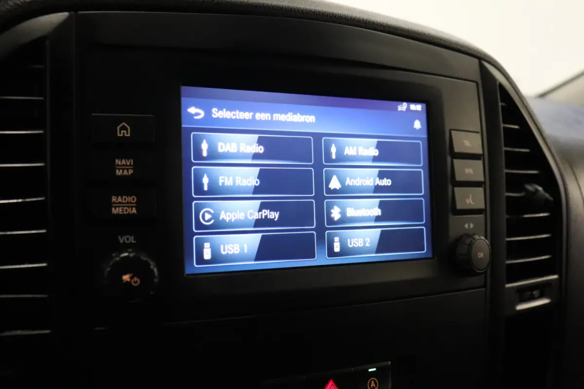 110 CDI Lang - EURO 6 - Airco - Camera - €14.900,- Excl.
