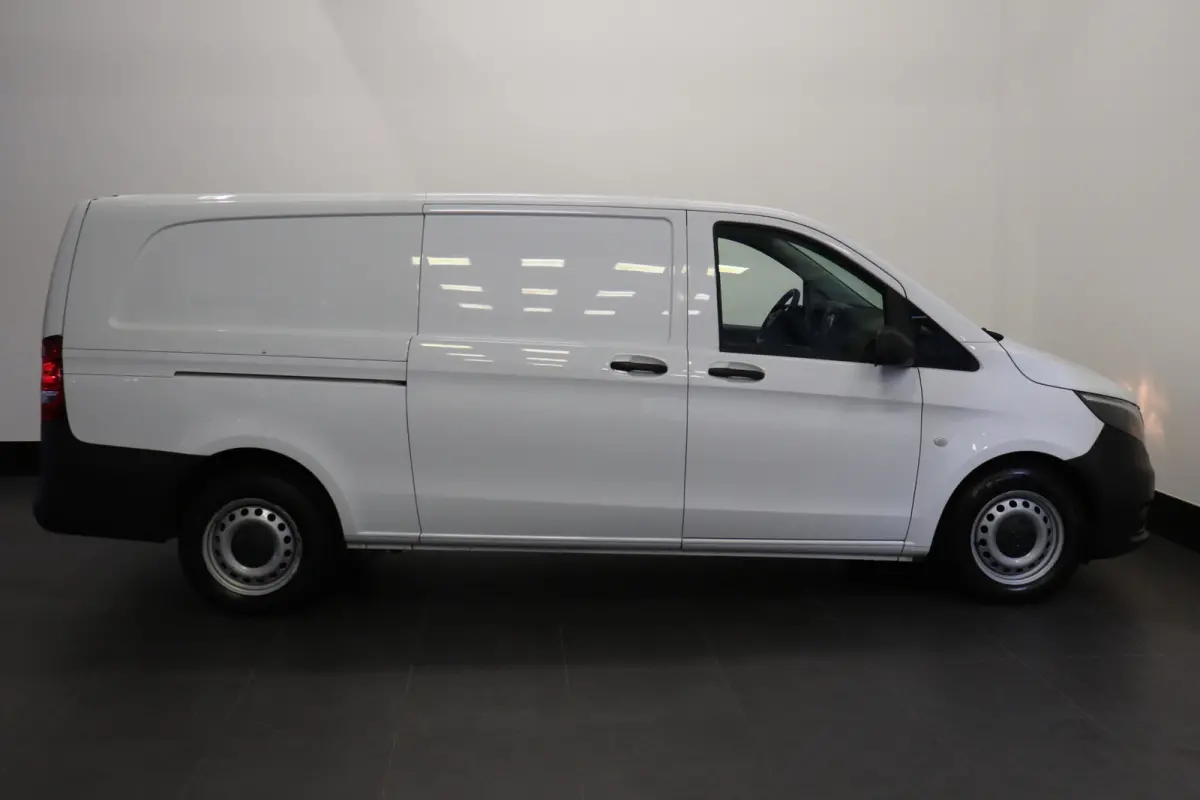 110 CDI Lang - EURO 6 - Airco - Camera - €14.900,- Excl.