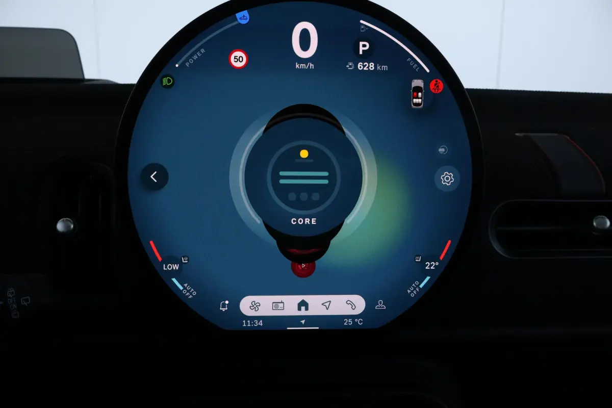 1.5 Cooper C John Cooper Works XL | Pano-dak | Harman Kardon | Elektrische stoelen met geheugen | Head-up display | Comfortacces | Stoelverwarming
