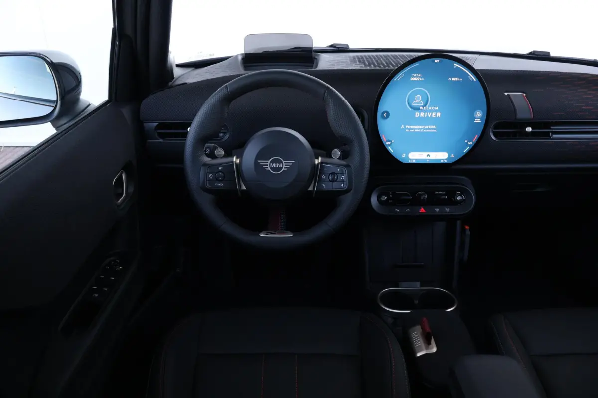 1.5 Cooper C John Cooper Works XL | Pano-dak | Harman Kardon | Elektrische stoelen met geheugen | Head-up display | Comfortacces | Stoelverwarming