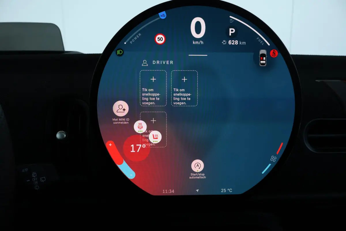 1.5 Cooper C John Cooper Works XL | Pano-dak | Harman Kardon | Elektrische stoelen met geheugen | Head-up display | Comfortacces | Stoelverwarming