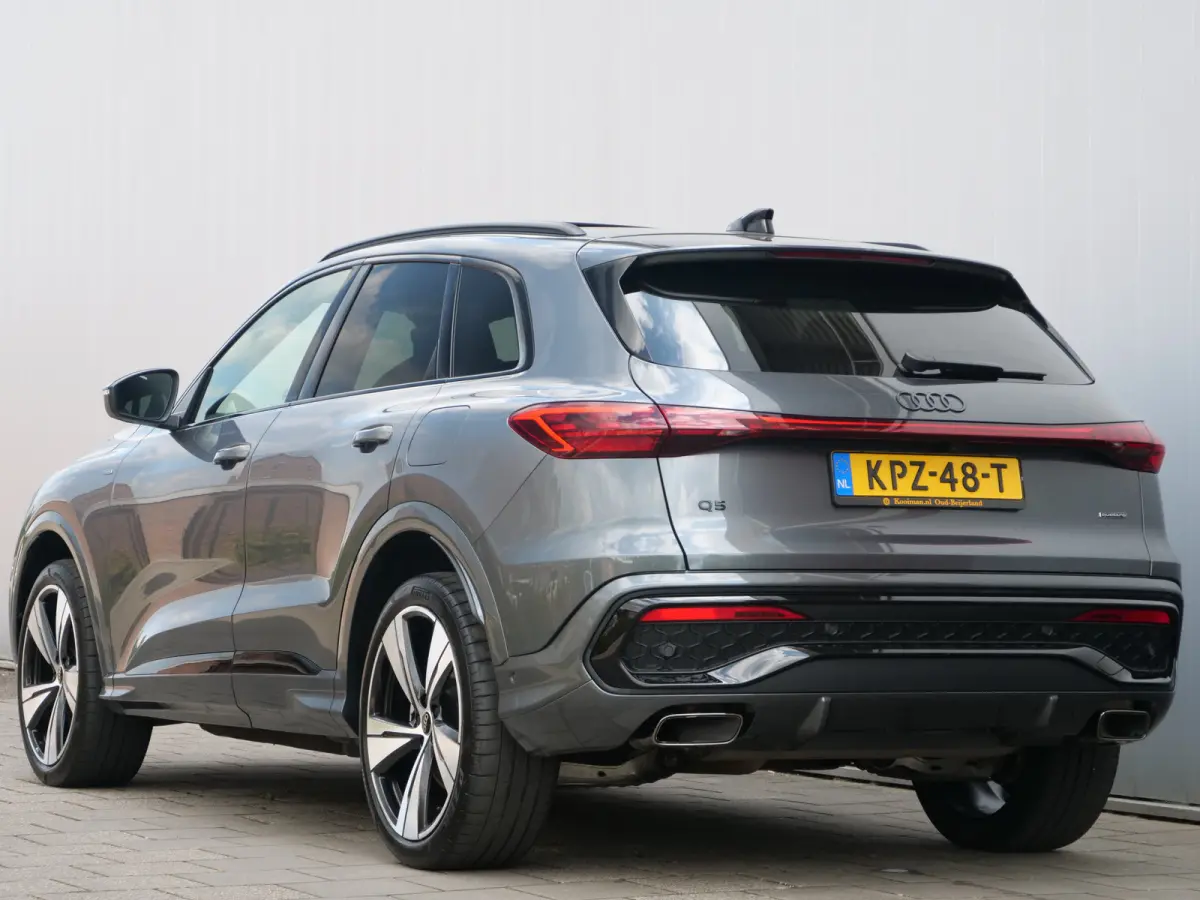 2.0 TFSI e-hybrid quattro S edition 299 Pk Automaat / NIEUW MODEL Navi / DAB / Camera's / Apple Carplay / Pano-dak