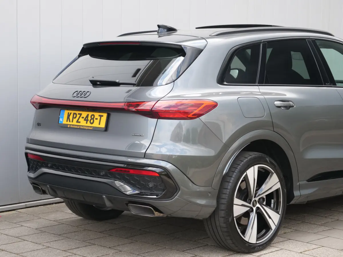 2.0 TFSI e-hybrid quattro S edition 299 Pk Automaat / NIEUW MODEL Navi / DAB / Camera's / Apple Carplay / Pano-dak