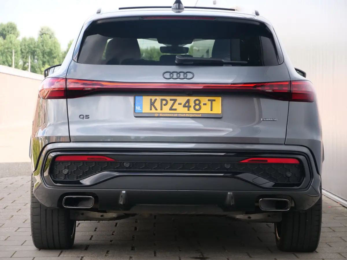2.0 TFSI e-hybrid quattro S edition 299 Pk Automaat / NIEUW MODEL Navi / DAB / Camera's / Apple Carplay / Pano-dak